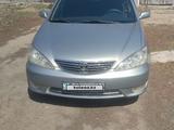 Toyota Camry 2005 годаүшін5 500 000 тг. в Усть-Каменогорск – фото 2