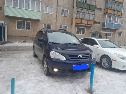 Toyota Avensis Verso 2002 года за 3 500 000 тг. в Семей