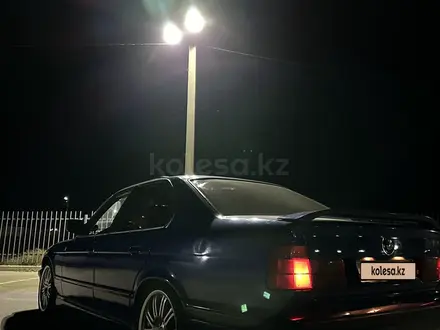 BMW 530 1993 года за 2 200 000 тг. в Актау