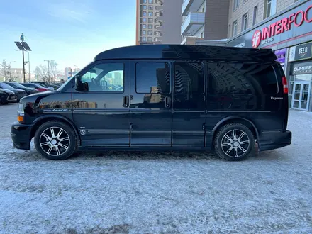 Chevrolet Express 2013 года за 18 500 000 тг. в Астана – фото 3