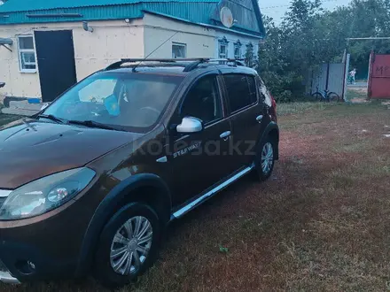 Renault Sandero Stepway 2014 года за 3 500 000 тг. в Актобе – фото 4