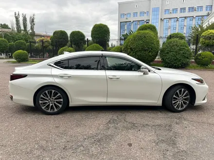 Lexus ES 250 2018 года за 21 200 000 тг. в Астана – фото 15