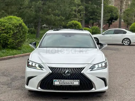 Lexus ES 250 2018 года за 21 200 000 тг. в Астана – фото 6