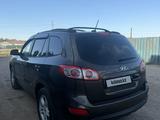 Hyundai Santa Fe 2011 годаүшін5 300 000 тг. в Атырау – фото 2