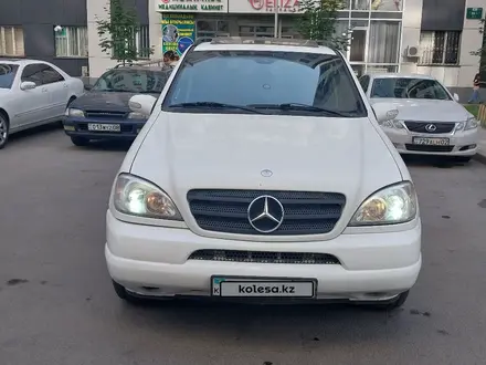 Mercedes-Benz ML 320 2001 года за 4 000 000 тг. в Алматы – фото 6