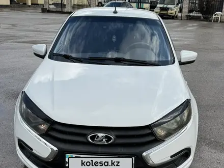 ВАЗ (Lada) Granta 2190 2018 года за 2 800 000 тг. в Актобе – фото 2