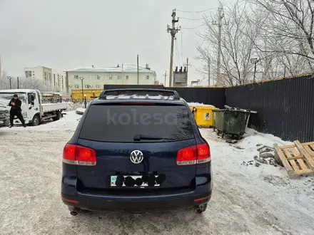 Volkswagen Touareg 2004 года за 5 800 000 тг. в Астана – фото 4