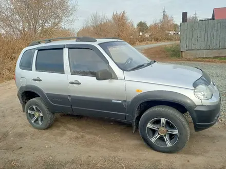 Chevrolet Niva 2015 года за 3 500 000 тг. в Павлодар – фото 2