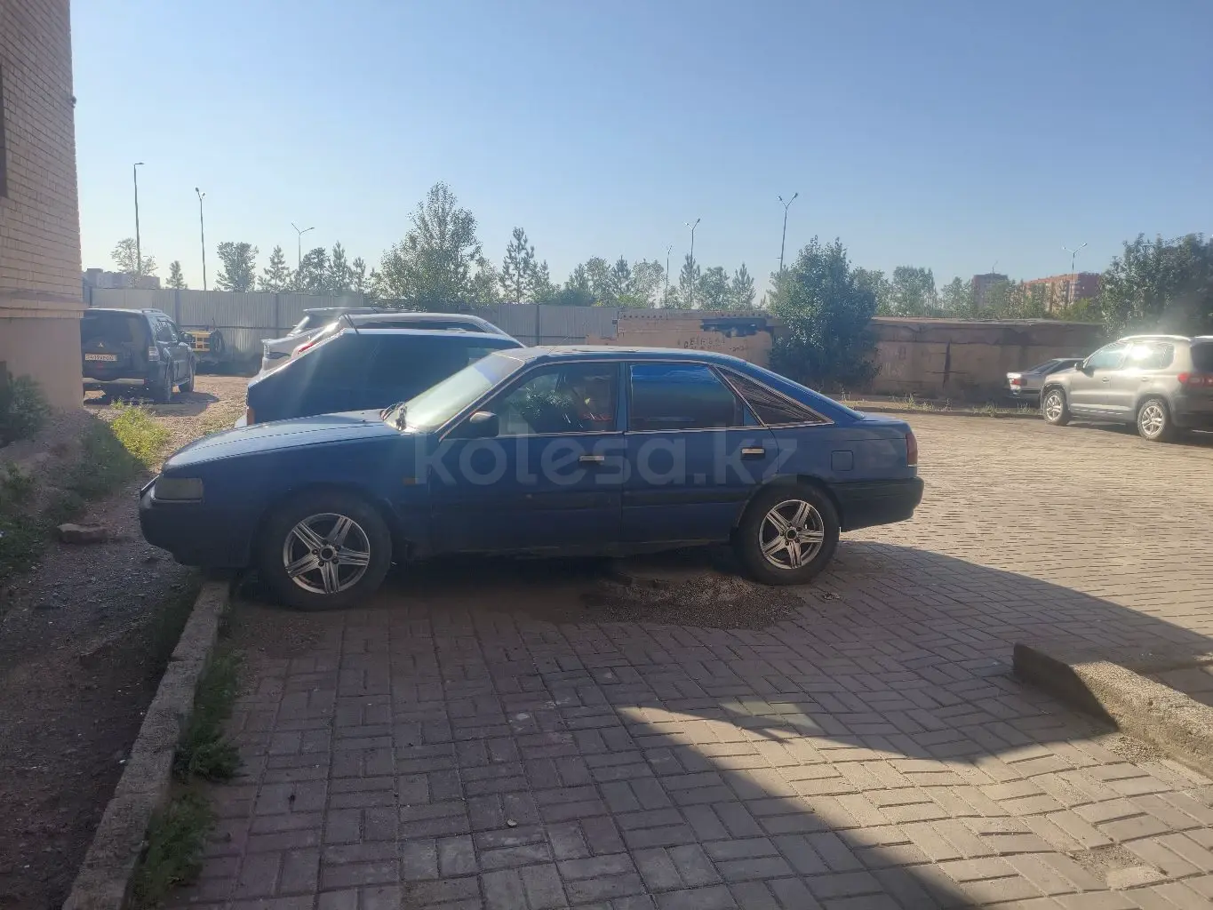 Mazda 626, 1990
