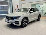 Volkswagen Touareg 2022 годаfor30 870 000 тг. в Астана