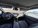 Toyota Camry 2019 года за 12 000 000 тг. в Кызылорда – фото 3
