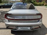 Hyundai Sonata 2023 года за 11 000 000 тг. в Алматы – фото 2
