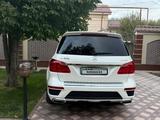Mercedes-Benz GLS 400 2015 годаүшін16 900 000 тг. в Шымкент – фото 2