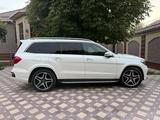 Mercedes-Benz GLS 400 2015 годаүшін16 900 000 тг. в Шымкент – фото 3