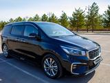 Kia Carnival 2020 года за 12 900 000 тг. в Астана – фото 2