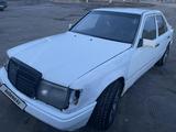 Mercedes-Benz E 250 1995 года за 1 000 000 тг. в Абай (Абайский р-н) – фото 3