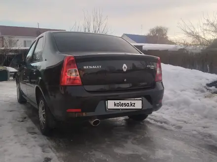 Renault Logan 2015 года за 3 950 000 тг. в Актобе – фото 3