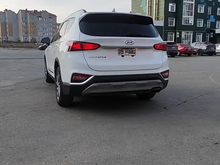 Hyundai Santa Fe 2019 года за 9 700 000 тг. в Актобе – фото 14