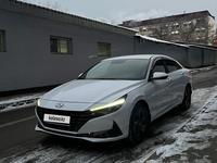 Hyundai Elantra 2023 года за 9 900 000 тг. в Алматы