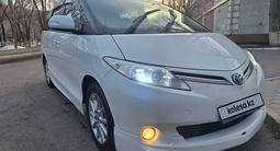 Toyota Estima 2011 года за 8 150 000 тг. в Астана