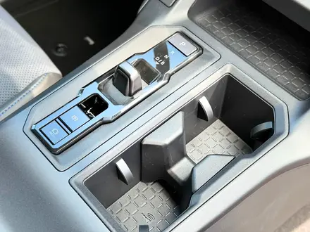 Toyota RAV4 Style HEV 2026 года за 26 390 000 тг. в Астана – фото 10