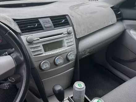 Toyota Camry 2011 года за 4 400 000 тг. в Актобе – фото 11