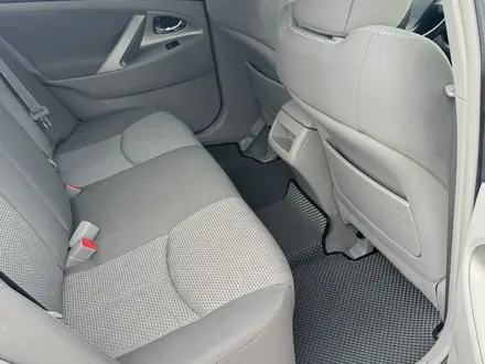 Toyota Camry 2011 года за 4 400 000 тг. в Актобе – фото 13
