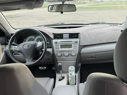 Toyota Camry 2011 года за 4 400 000 тг. в Актобе – фото 14