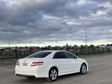Toyota Camry 2011 года за 4 400 000 тг. в Актобе – фото 3