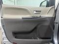 Toyota Sienna 2017 года за 12 128 400 тг. в Астана – фото 15