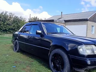 Mercedes-Benz E 280