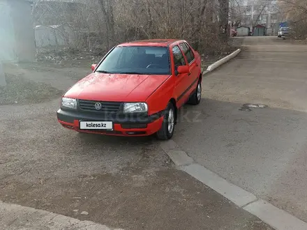 Volkswagen Vento 1993 года за 1 300 000 тг. в Уральск – фото 5