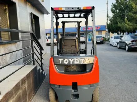 Toyota  8F 2008 года за 3 000 000 тг. в Шымкент – фото 3
