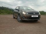 Volkswagen Polo 2015 года за 3 800 000 тг. в Кокшетау – фото 3