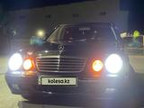 Mercedes-Benz E 320 1998 года за 3 000 000 тг. в Жетысай – фото 5