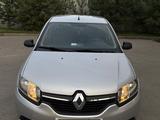 Renault Logan 2017 года за 2 800 000 тг. в Уральск – фото 2
