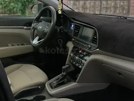Hyundai Elantra 2019 года за 6 500 000 тг. в Алматы – фото 6