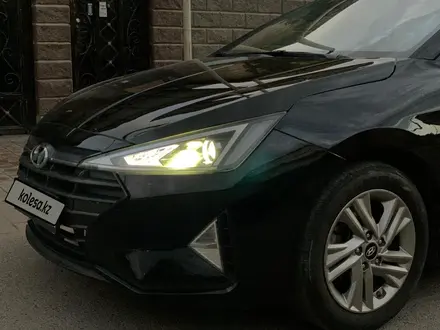 Hyundai Elantra 2019 года за 6 500 000 тг. в Алматы – фото 7