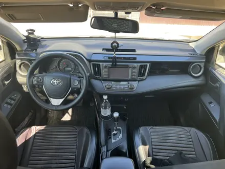 Toyota RAV4 2014 года за 9 500 000 тг. в Уральск – фото 10