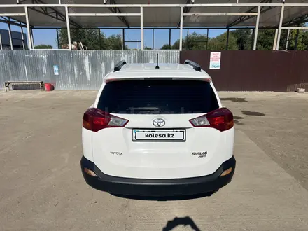 Toyota RAV4 2014 года за 9 500 000 тг. в Уральск – фото 5