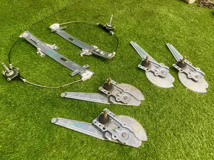 Стеклоподъемник mazda 323 BJ седан за 12 000 тг. в Караганда – фото 2