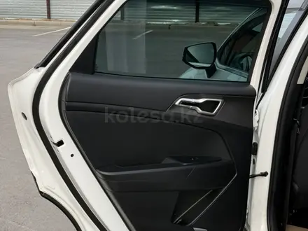 Kia Sportage 2023 года за 11 350 000 тг. в Актобе – фото 15