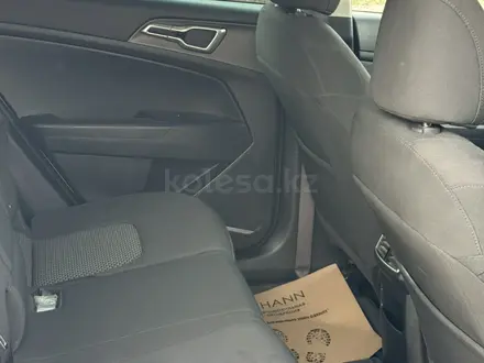 Kia Sportage 2023 года за 11 350 000 тг. в Актобе – фото 18
