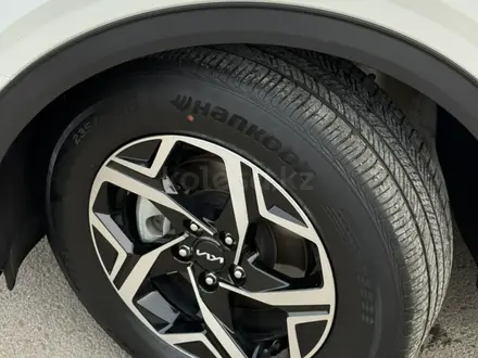 Kia Sportage 2023 года за 11 350 000 тг. в Актобе – фото 21