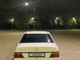 Mercedes-Benz E 230 1990 года за 950 000 тг. в Талдыкорган – фото 3