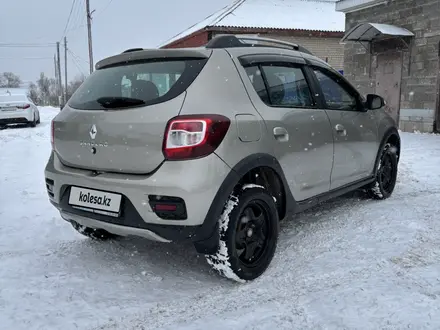 Renault Sandero Stepway 2015 года за 4 000 000 тг. в Актобе – фото 4