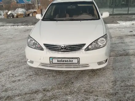 Toyota Camry 2004 года за 5 500 000 тг. в Актобе – фото 6