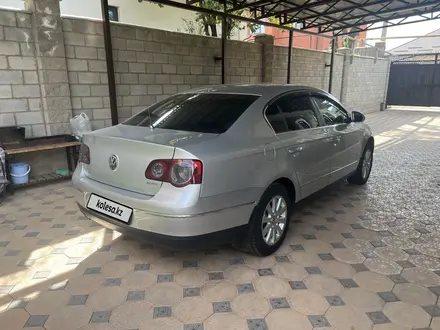 Volkswagen Passat 2007 года за 5 400 000 тг. в Алматы – фото 4