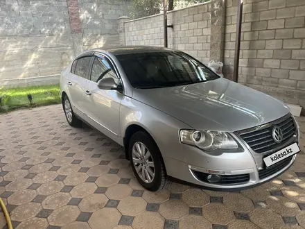 Volkswagen Passat 2007 года за 5 400 000 тг. в Алматы – фото 3