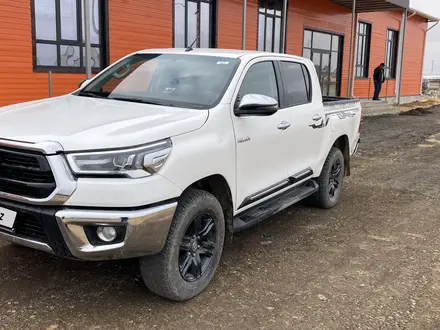 Toyota Hilux 2023 года за 22 300 000 тг. в Кульсары – фото 2